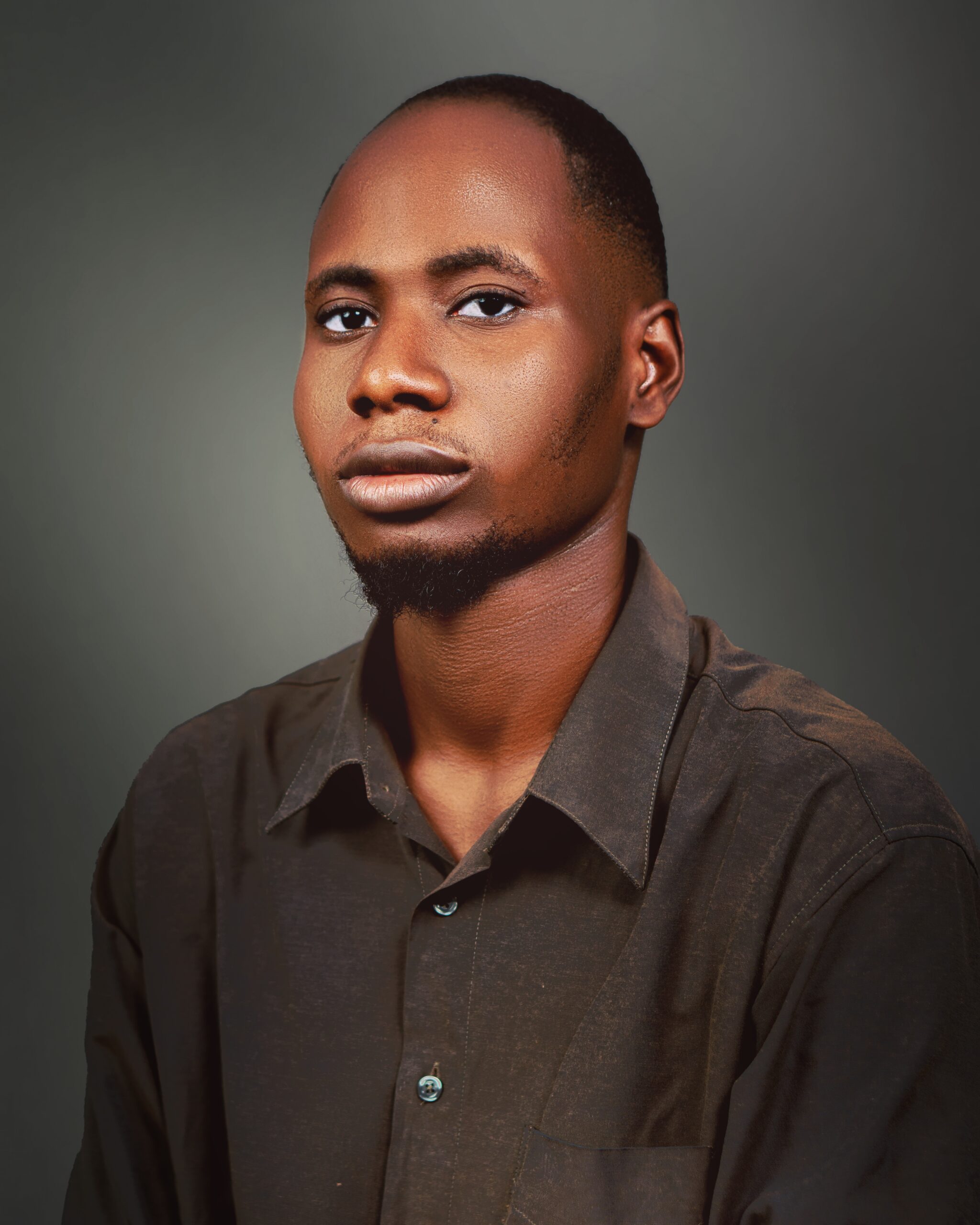 Headshot of Olumide Manuel